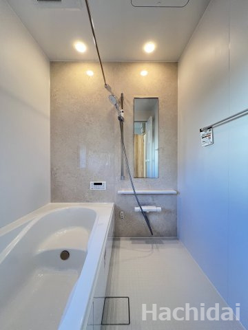 高浜市春日町　全2棟　2号棟の浴室