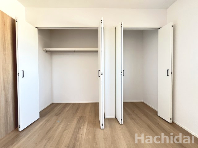 高浜市春日町　全2棟　2号棟の収納|6.12帖洋室クローゼット