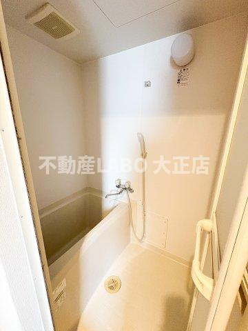 アバンス南市岡の浴室