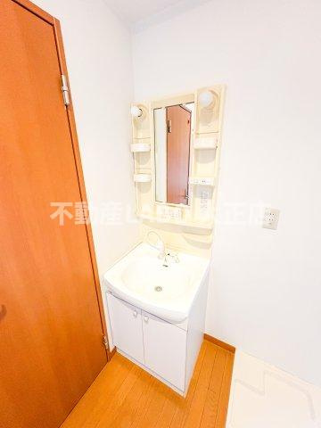 アバンス南市岡の洗面所