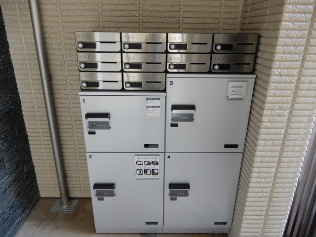 カーサ柿の木坂のその他共用部分|★宅配BOX＆メールBOX★