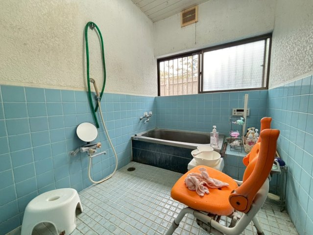 館山市正木　中古戸建の浴室