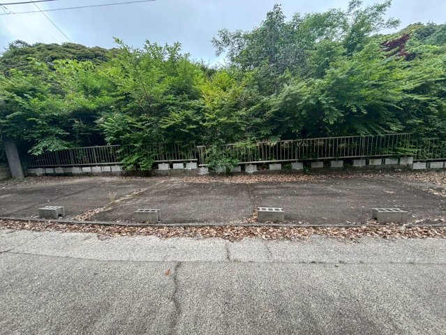 館山市正木　中古戸建の駐車場