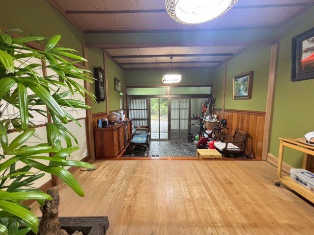 館山市正木　中古戸建の玄関