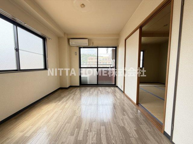 ヴェルファーレの居間・リビング|明るい室内が魅力的◎