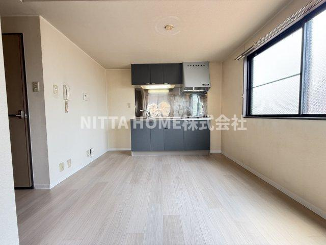 ヴェルファーレの居間・リビング|ダイニングスペースです◎