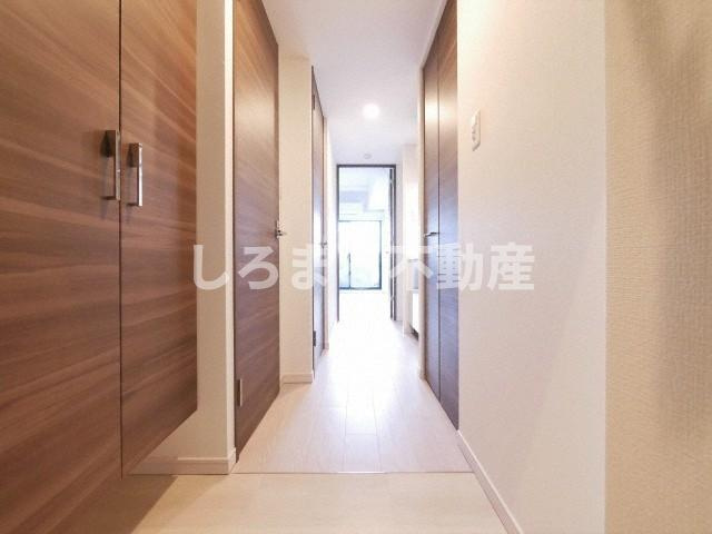 S-RESIDENCE天満Gracisの玄関