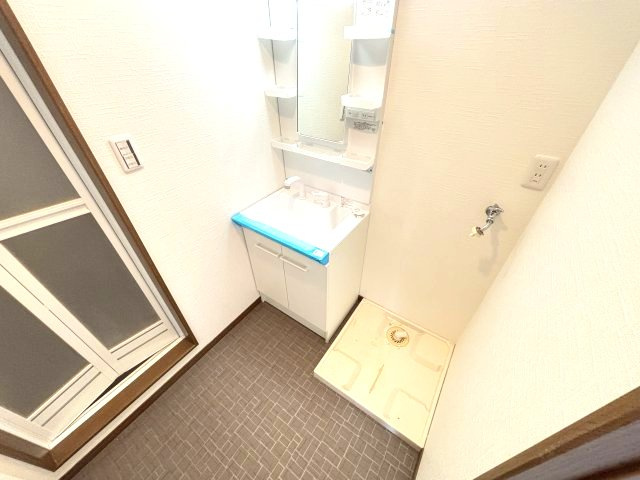 新栄プロパティー羽曳が丘の洗面所