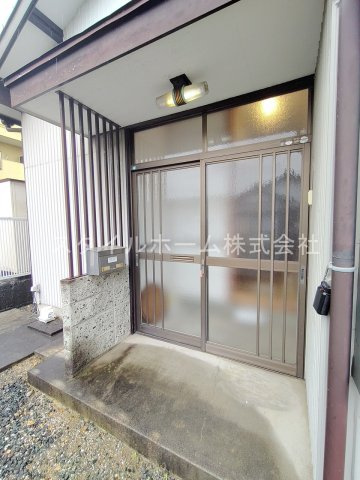 牛川町西郷貸家の玄関