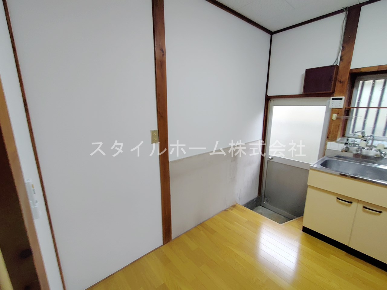 牛川町西郷貸家の内装