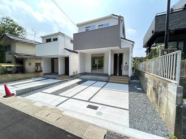 ◆リビング１７帖の広々４ＬＤＫ◆全居室２面採光◆並列駐車２台可能◆寺田宮ノ谷１期の駐車場|駐車場