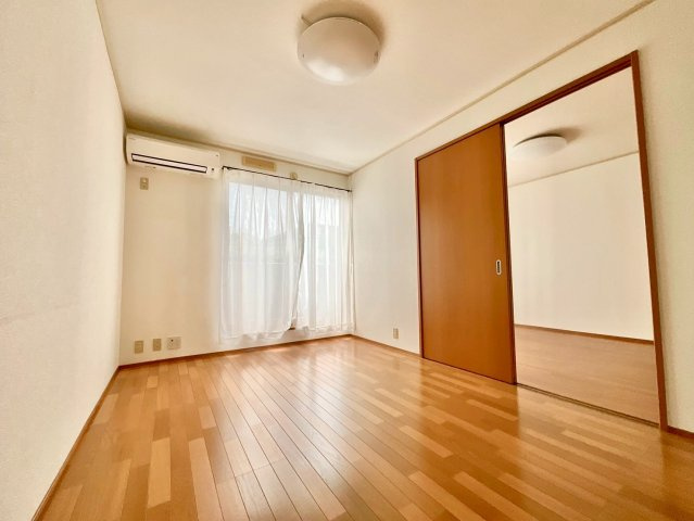 パレルINUIの洋室|使いやすい洋室です