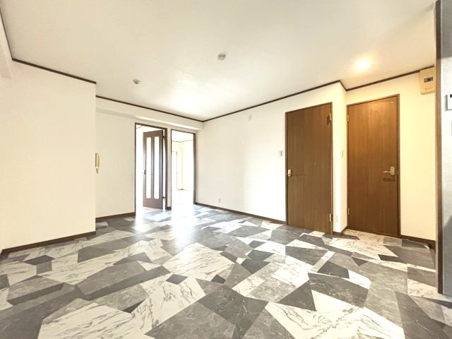 新栄プロパティー羽曳が丘の内装