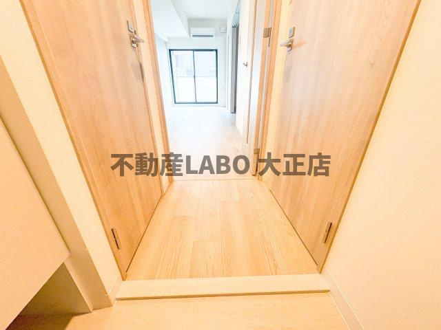 アプリーレ阿波座南の玄関