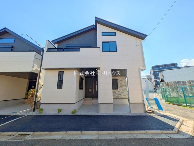 練馬区石神井町8丁目　21帖超リビング　ロフト×車庫付き戸建