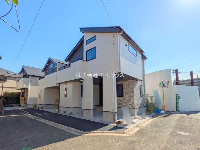 練馬区石神井町8丁目　21帖超リビング　ロフト×車庫付き戸建の前面道路含む現地写真|1号棟