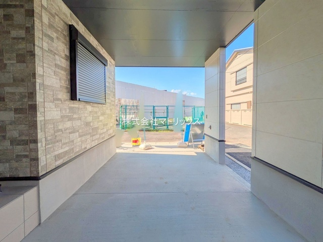 練馬区石神井町8丁目　21帖超リビング　ロフト×車庫付き戸建の駐車場|1号棟