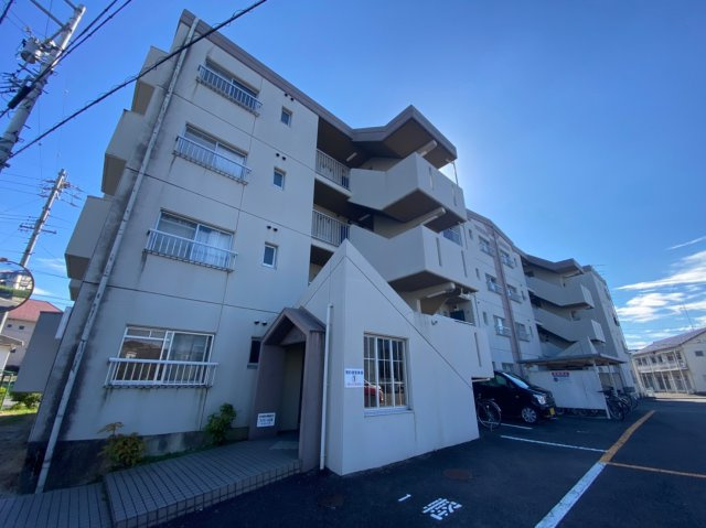ファミール白針 の外観