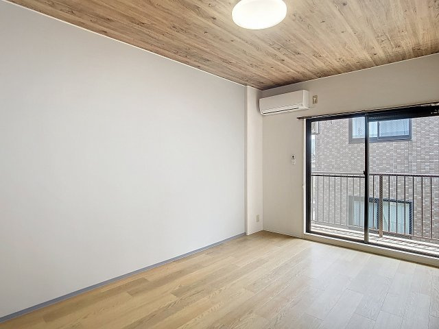 マリュンヌ金沢の居間・リビング