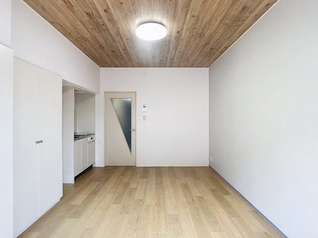 マリュンヌ金沢の居間・リビング