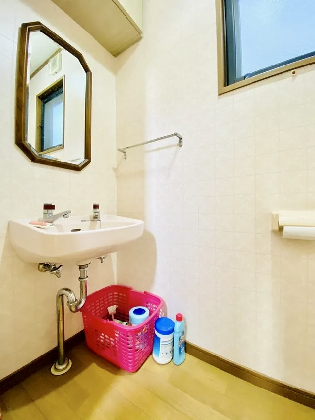 葛飾区東四つ木4丁目中古住宅のトイレ|トイレ