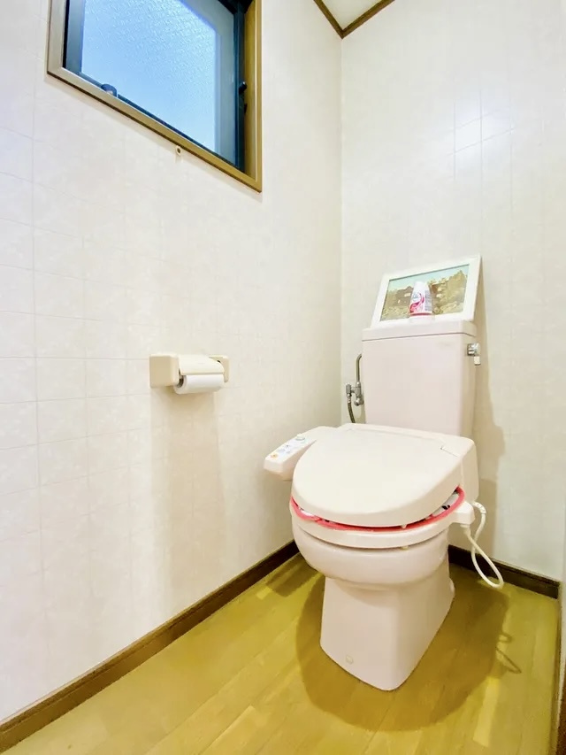 葛飾区東四つ木4丁目中古住宅のトイレ|トイレ