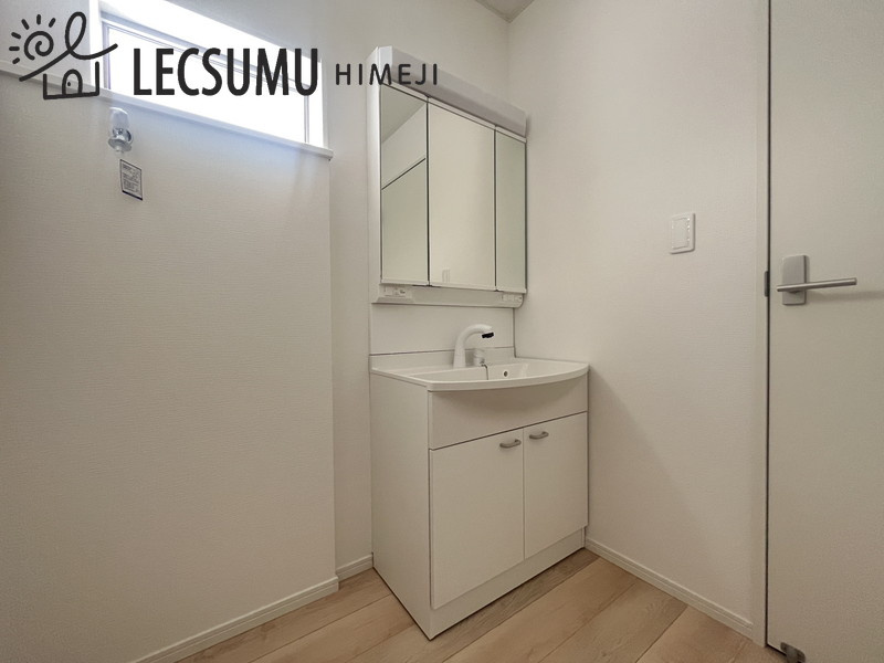 姫路市飾磨区今在家4丁目/新築戸建の独立洗面台