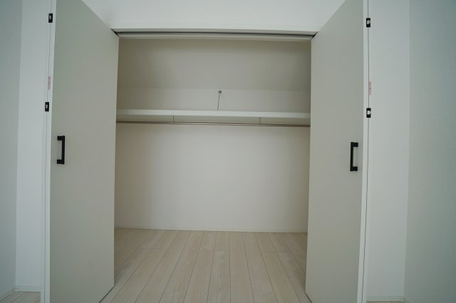 【横浜市瀬谷区阿久和西3丁目18-11新築戸建て】★仲介手数料無料★（原小学校・原中学校）の収納