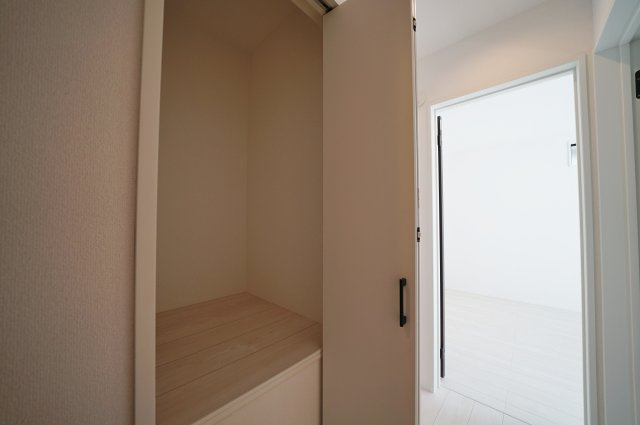 【横浜市瀬谷区阿久和西3丁目18-11新築戸建て】★仲介手数料無料★（原小学校・原中学校）の収納