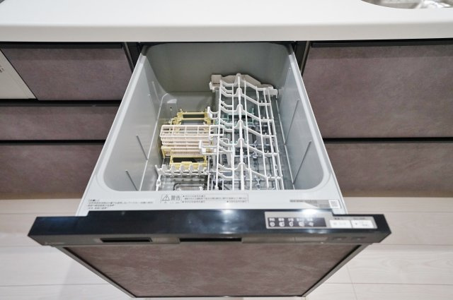 【横浜市瀬谷区阿久和西3丁目18-11新築戸建て】★仲介手数料無料★（原小学校・原中学校）のキッチン