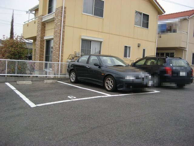 ブランカハウス　　刈谷市近郊の賃貸ならクラスホーム刈谷店の駐車場
