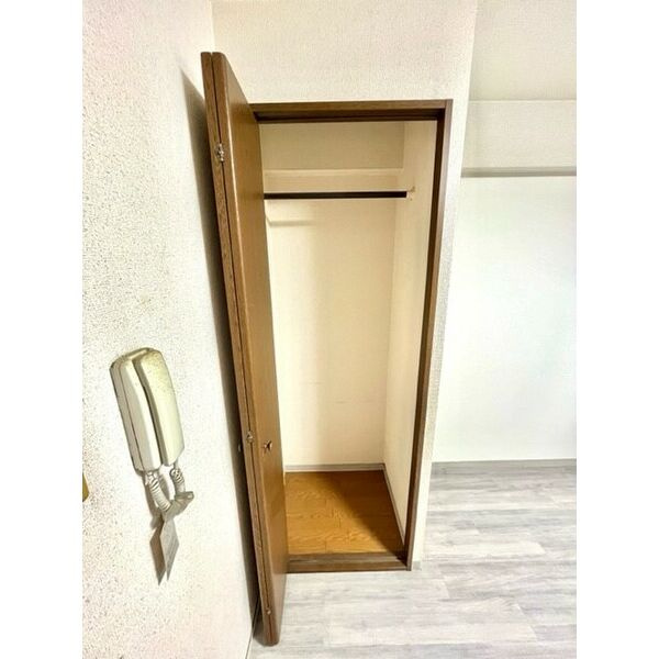 フラット鳴尾の収納