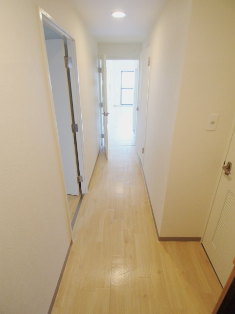 日宝ポニクレール府中の玄関