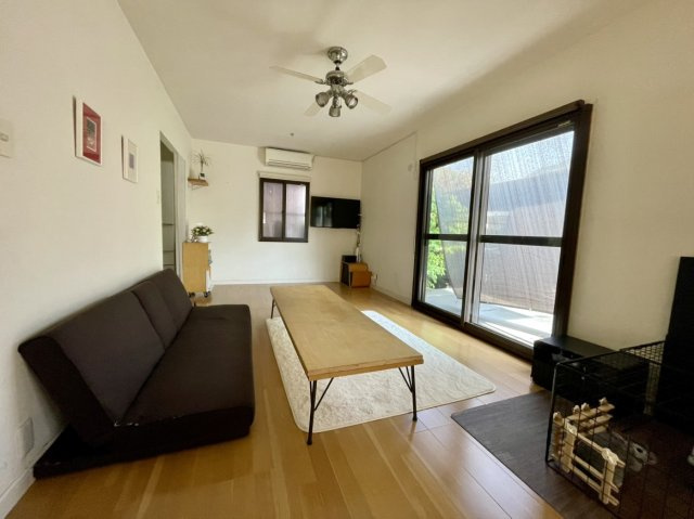 【居間・リビング】 | 鳥取市北園2丁目中古戸建