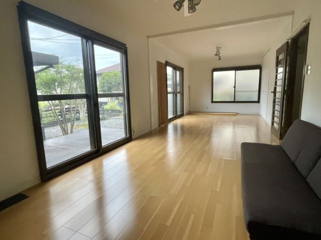 【居間・リビング】 | 鳥取市北園2丁目中古戸建