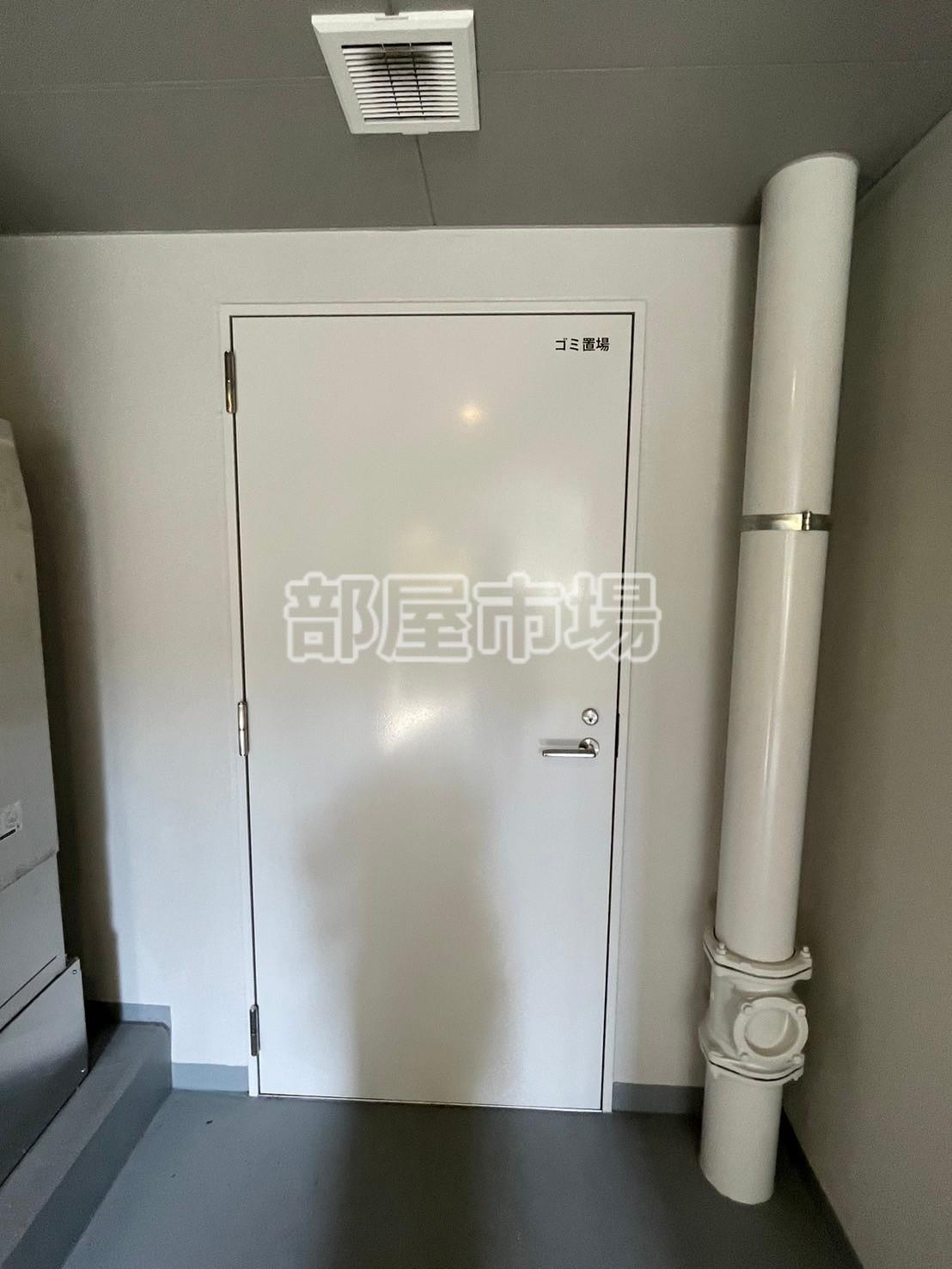 クレストコート上野のその他共用部分|ごみ置き場