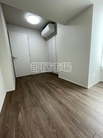 クレストコート上野の寝室