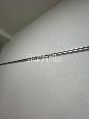 クレストコート上野の設備|ピクチャーレール