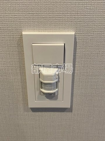 クレストコート上野の設備|人感センサー照明