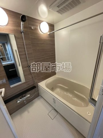 クレストコート上野の浴室