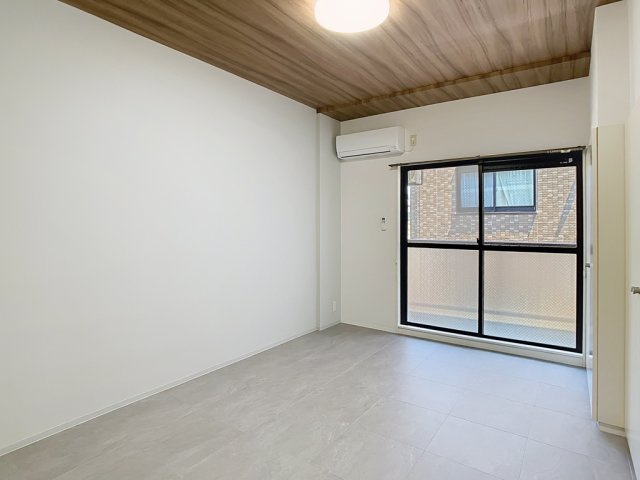 マリュンヌ金沢の居間・リビング