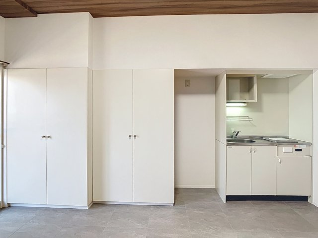 マリュンヌ金沢の洋室