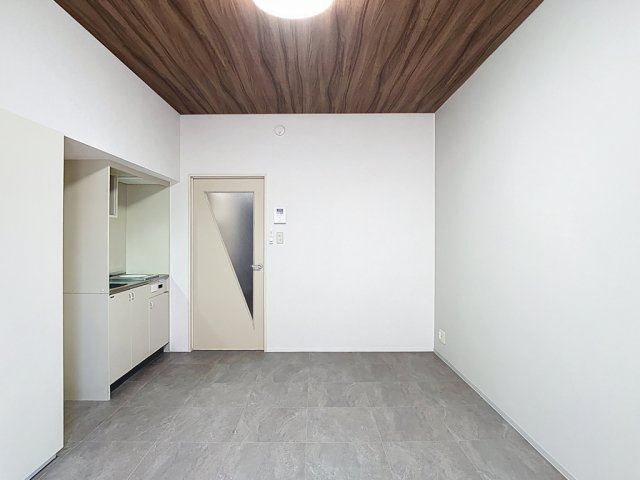 マリュンヌ金沢の洋室