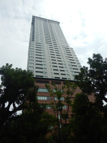 クロスエアタワー