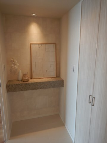 クロスエアタワーのその他|廊下　飾り棚