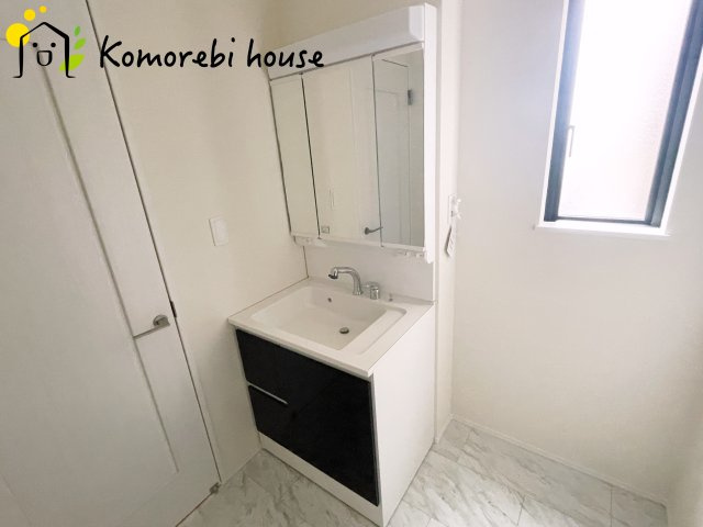 上尾市西宮下4丁目　新築一戸建て　Aの独立洗面台