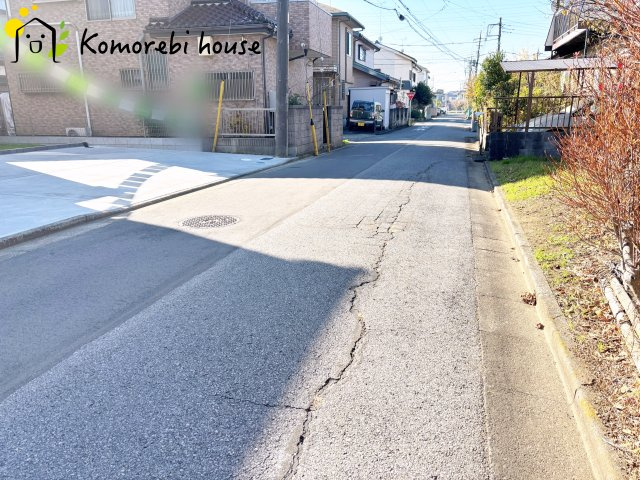 上尾市西宮下4丁目　新築一戸建て　Aの前面道路含む現地写真|前面道路含む現地写真です