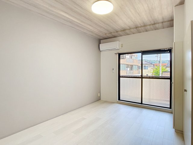 マリュンヌ金沢の居間・リビング