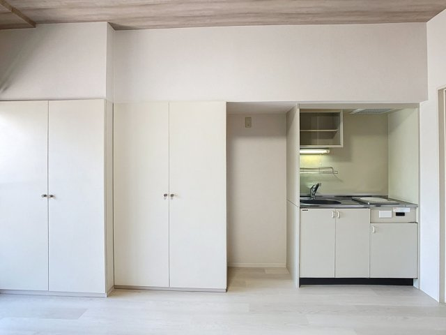 マリュンヌ金沢の洋室