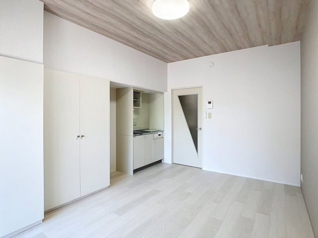 マリュンヌ金沢の洋室